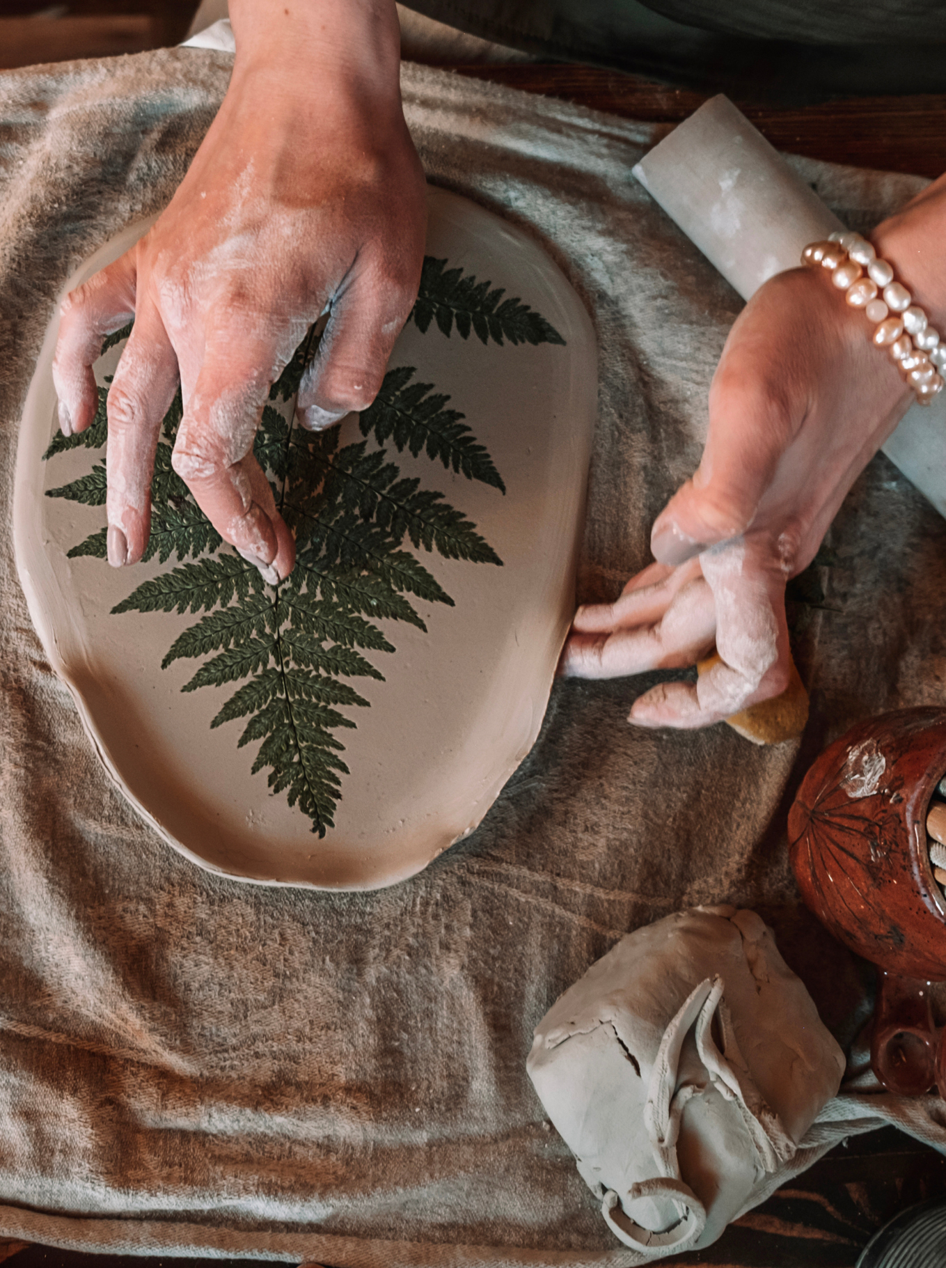 Warsztaty ceramiczne dla początkujących z lepieniem z gliny - zdjęcie 5